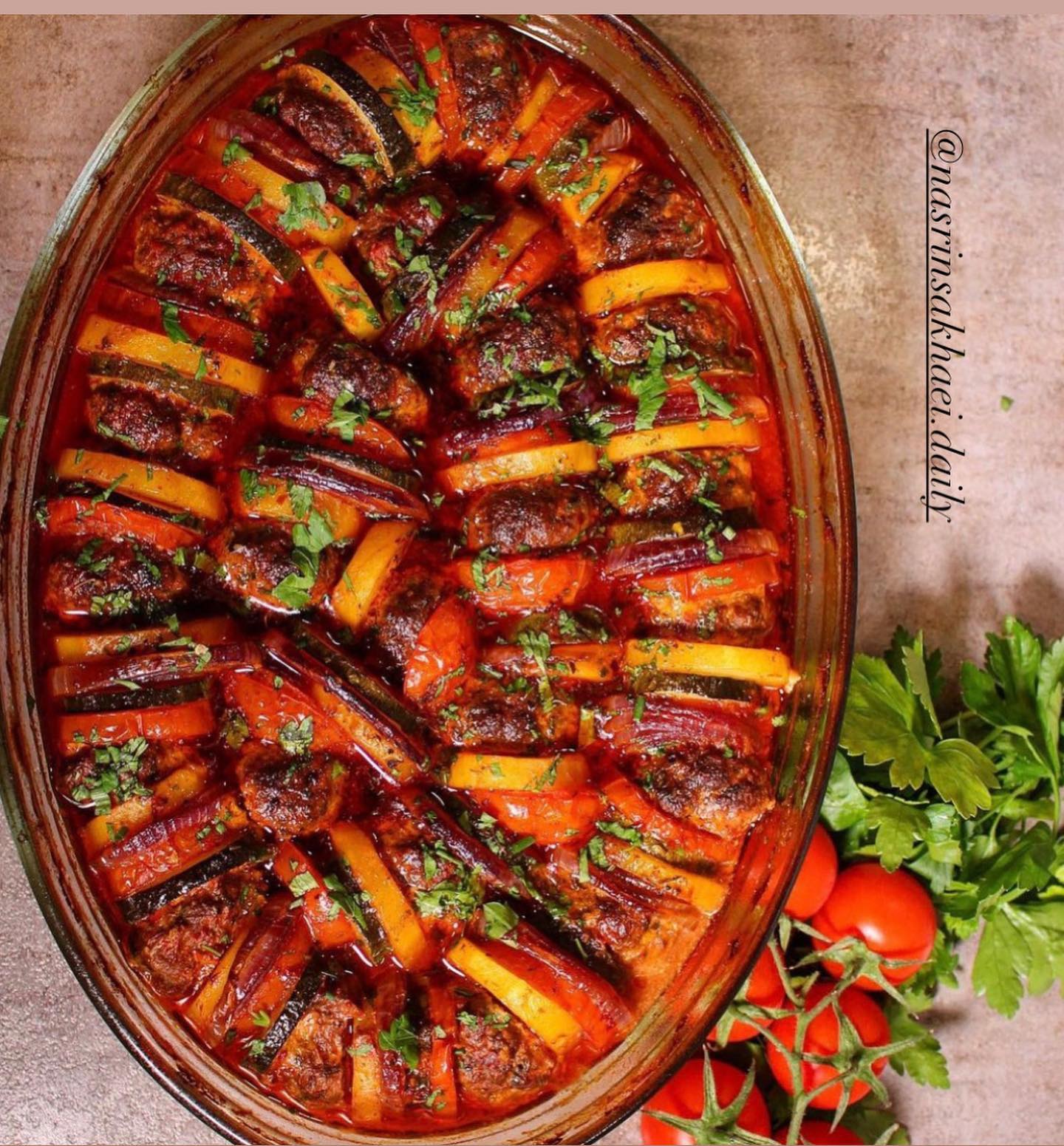 مواد لازم و آموزش راتاتویی خانگی (مرحله به مرحله) مواد لازم و آموزش راتاتویی خانگی (مرحله به مرحله)