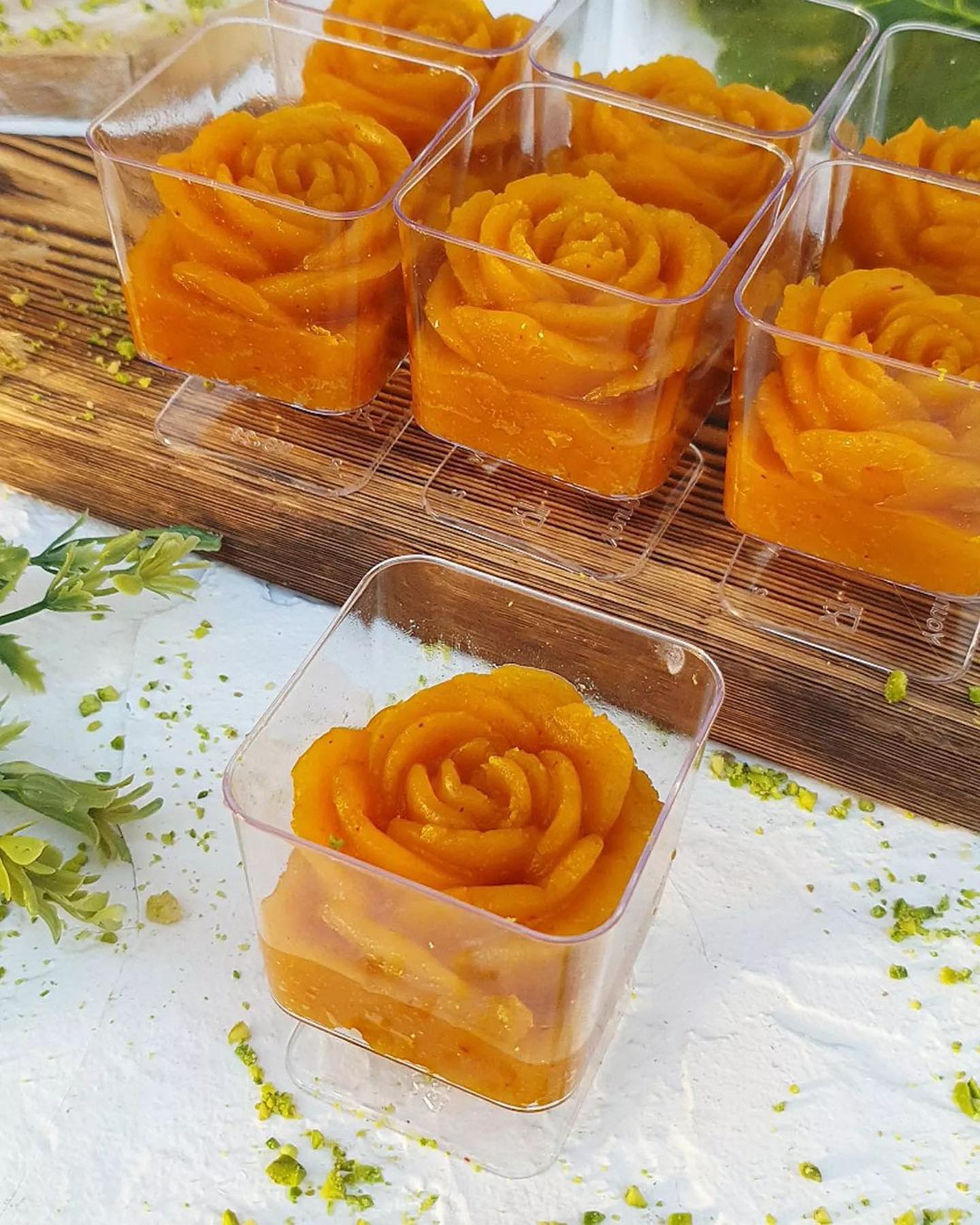 مواد لازم و آموزش حلوا نخودچی خانگی (مرحله به مرحله)