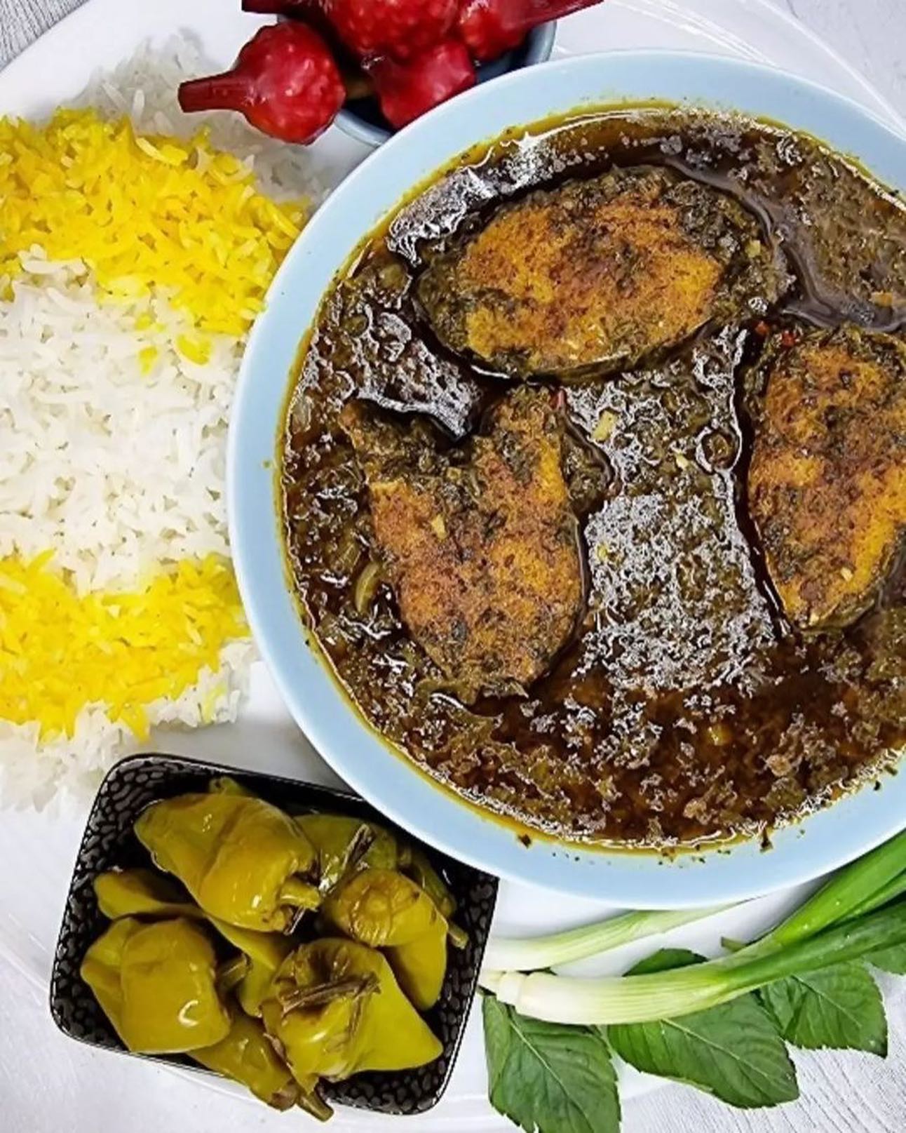 مواد لازم و آموزش قلیه ماهی برای 2 یا 4 یا 6 نفر