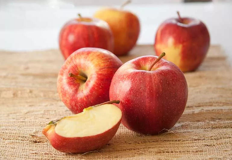 تعبیر خواب سیب 🍎 (کامل و رایگان | از نظر معبران و موضوعات مختلف) تعبیر خواب سیب 🍎 (کامل و رایگان | از نظر معبران و موضوعات مختلف)