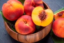 تعبیر خواب هلو 🍑 (کامل و رایگان | از نظر معبران و موضوعات مختلف)