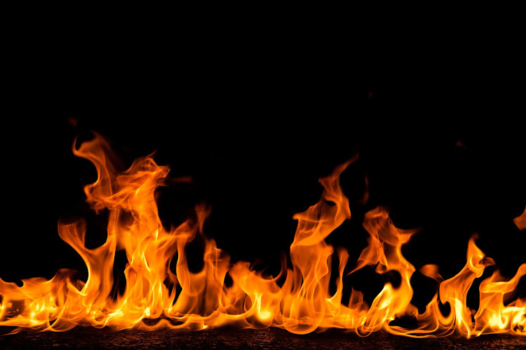 تعبیر خواب آتش 🔥 (کامل و رایگان | از نظر معبران و موضوعات مختلف)