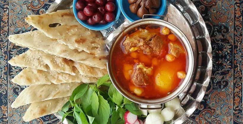 آبگوشت قنبید | دستور تهیه غذای سنتی شهر قم ( آبگوشت کلم قمری ) (مرحله به مرحله)