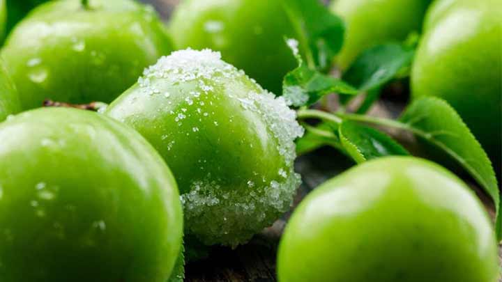 از فواید و مضرات گوجه سبز چه می‌دانید؟