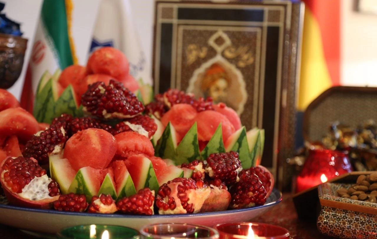 بهترین دسر و شیرینی یلدایی کم هزینه (مرحله به مرحله) بهترین دسر و شیرینی یلدایی کم هزینه (مرحله به مرحله)