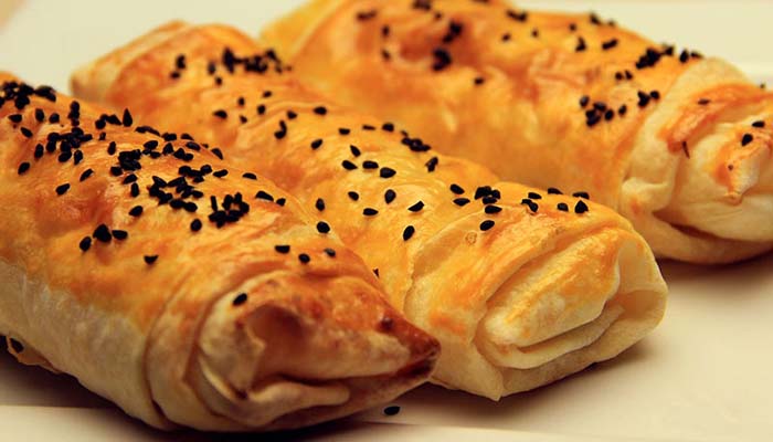 بورک | دستور تهیه بورک خوشمزه با برگ کلم مرحله به مرحله (مرحله به مرحله)