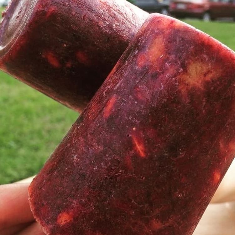 دستور تهیه اسکمو بستنی یخی مخصوص گیلان (مرحله به مرحله) دستور تهیه اسکمو بستنی یخی مخصوص گیلان (مرحله به مرحله)