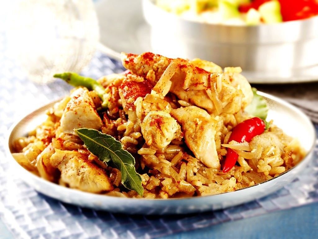 دستور تهیه باسترما پلو یک غذا کامل و مقوی (مرحله به مرحله)