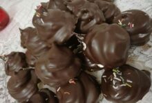 دستور تهیه بستنی زمستانی با طعم شکلات عالی و خوشمزه (مرحله به مرحله)