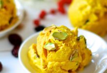دستور تهیه بستنی سنتی زعفرانی با طعمی دلچسب (مرحله به مرحله)