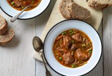 دستور تهیه تصویری دستور تهیه خورش کوفته کباب سنتی (مرحله به مرحله)