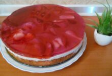 دستور تهیه تهیه کیک میوه ای ساده و کم هزینه (مرحله به مرحله)