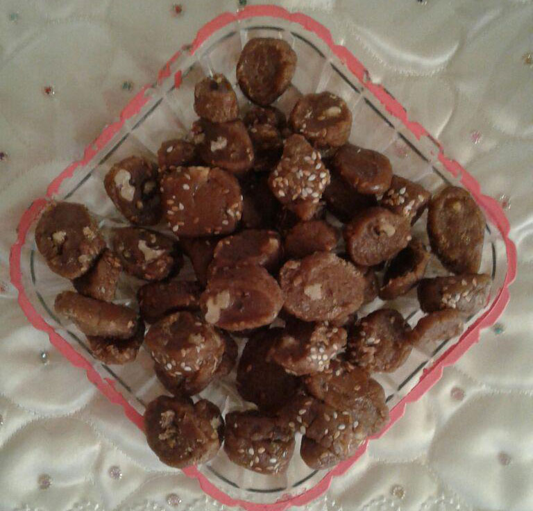 دستور تهیه حلوا سلیجه (حلوی محلی مردم دلیجان) (مرحله به مرحله) دستور تهیه حلوا سلیجه (حلوی محلی مردم دلیجان) (مرحله به مرحله)