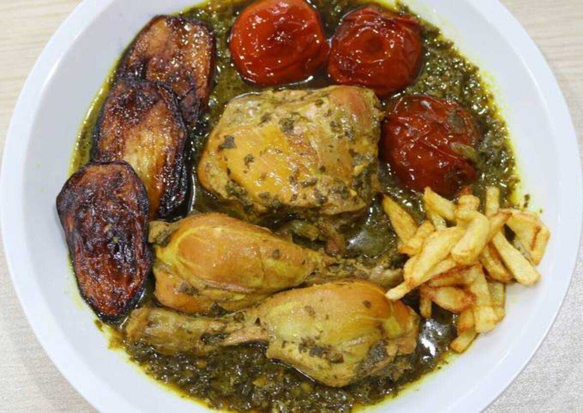 دستور تهیه خورشت ته بیران با مرغ (مرحله به مرحله) دستور تهیه خورشت ته بیران با مرغ (مرحله به مرحله)