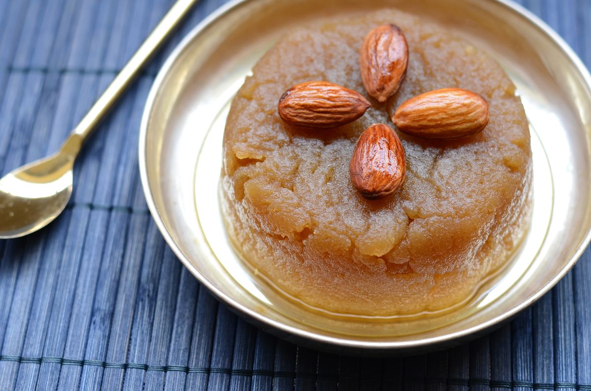 دستور تهیه درست کردن حلوا رژیمی خوشمزه و جا افتاده (مرحله به مرحله)
