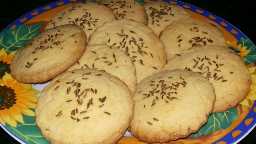 دستور تهیه دستور تهیه بیسکویت زیره هندی مرحله به مرحله + عکس (مرحله به مرحله) دستور تهیه دستور تهیه بیسکویت زیره هندی مرحله به مرحله + عکس (مرحله به مرحله)