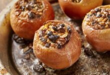 دستور تهیه دستور تهیه دسر سیب شکم پر خوشمزه و مجلسی (مرحله به مرحله)