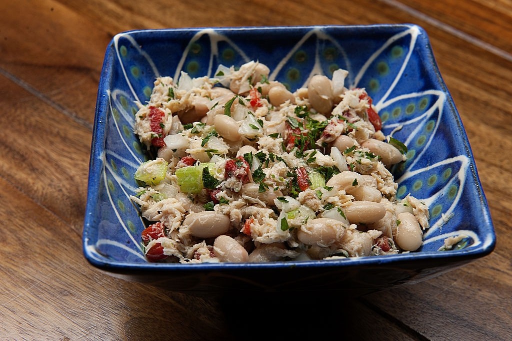 دستور تهیه سالاد لوبیا لیما ( لوبیای عروس ) (مرحله به مرحله) دستور تهیه سالاد لوبیا لیما ( لوبیای عروس ) (مرحله به مرحله)