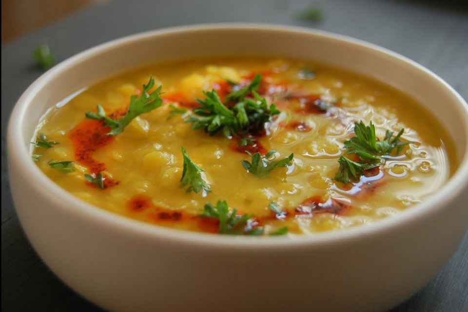 دستور تهیه سوپ گیاهی بهاری خوشمزه و مقوی (مرحله به مرحله)