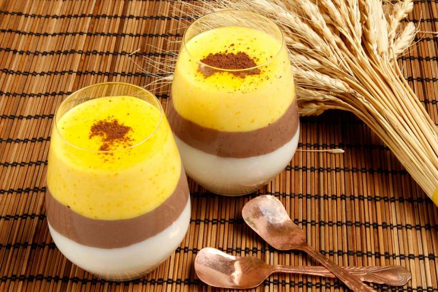 دستور تهیه فرنی موزی برای کودکان خوشمزه و خوش رنگ (مرحله به مرحله)