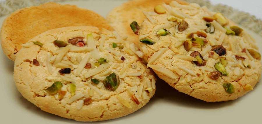 دستور تهیه ی شیرینی بی نظیر قرابیه شیک و خوشمزه (مرحله به مرحله) دستور تهیه ی شیرینی بی نظیر قرابیه شیک و خوشمزه (مرحله به مرحله)