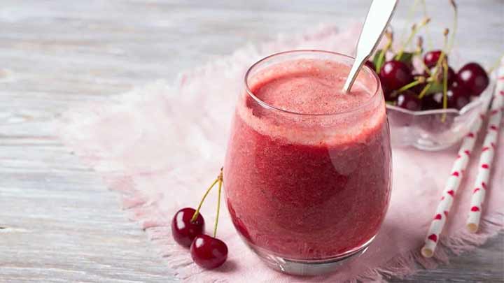 رسپی اسموتی گیلاس و موز؛ خنک و خوشمزه رسپی اسموتی گیلاس و موز؛ خنک و خوشمزه