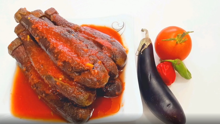 رسپی ترشی بادمجان شکم پر با آب گوجه؛ با طعمی متفاوت