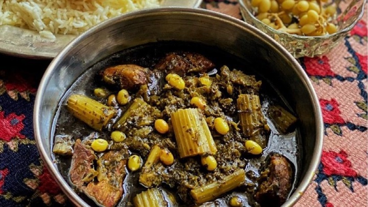 رسپی خورش کرفس با غوره و گوشت