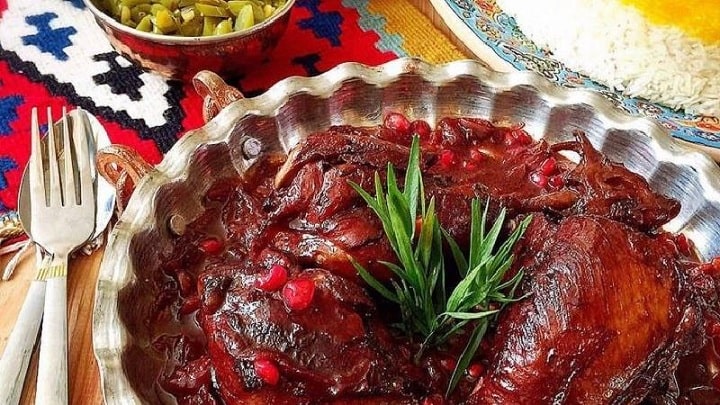 رسپی خورشت انار و بادمجان برای شب یلدا + نکات و فوتوفن ها رسپی خورشت انار و بادمجان برای شب یلدا + نکات و فوتوفن ها