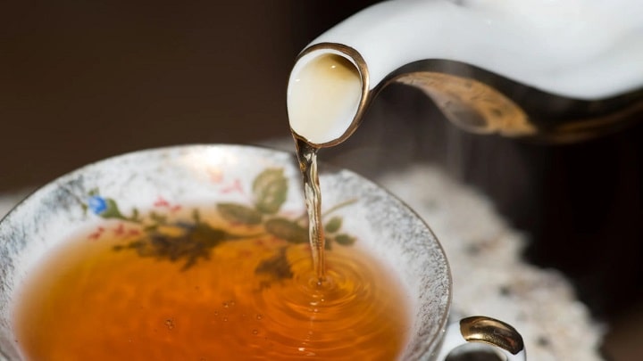 رسپی دمنوش نعنا و زردچوبه + بهترین زمان مصرف