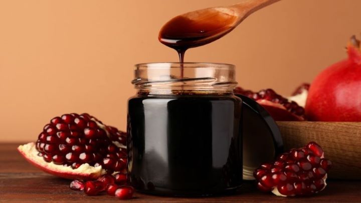 رسپی رب انار سیاه شمالی؛ یک چاشنی دوست‌داشتنی