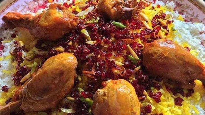 رسپی زرشک پلو با مرغ مجلسی + نکات و فوت‌وفن‌های آن