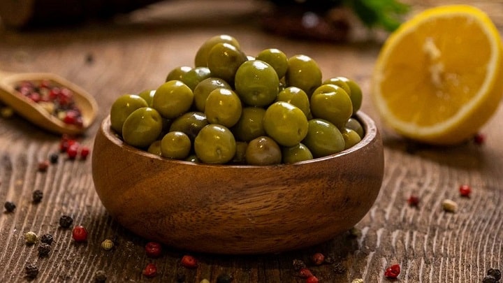 رسپی زیتون شور در ۶ مرحله؛ گام به گام