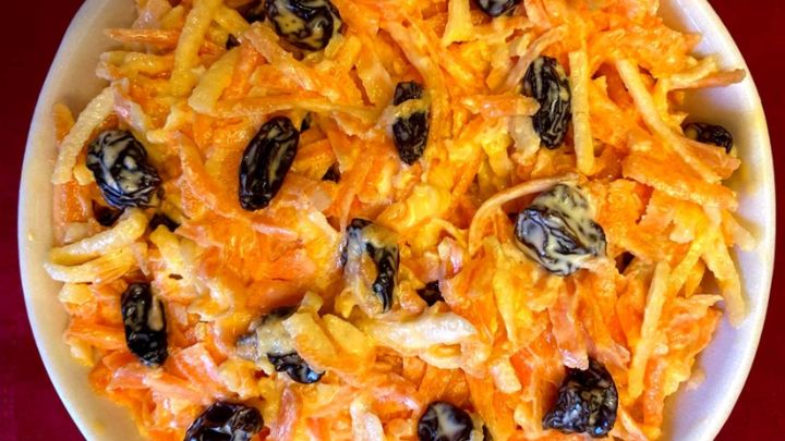 رسپی سالاد ملس زردآلو با کشمش (یک شام تابستانی متفاوت و مقوی)