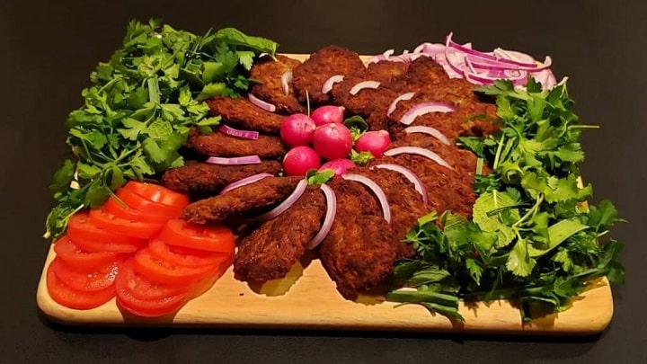 رسپی شامی بادمجان با گوشت چرخ‌ کرده؛ اصیل و لذیذ