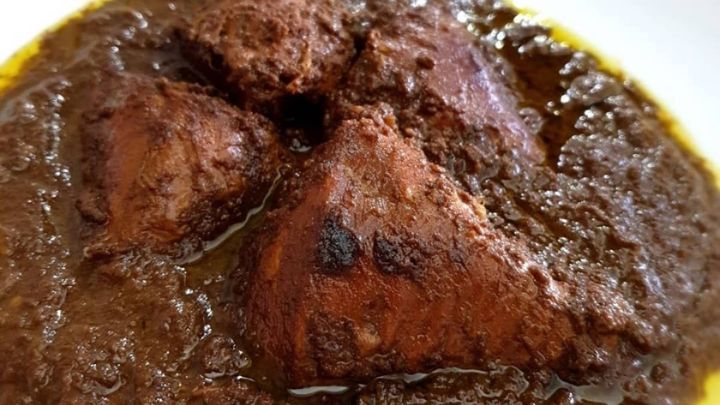 رسپی فسنجان با بادام زمینی (ترکیبی شگفت انگیز و متفاوت)