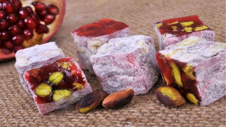 رسپی مسقطی انار؛ دسر جذاب یلدایی + نکات و فوت‌وفن ها