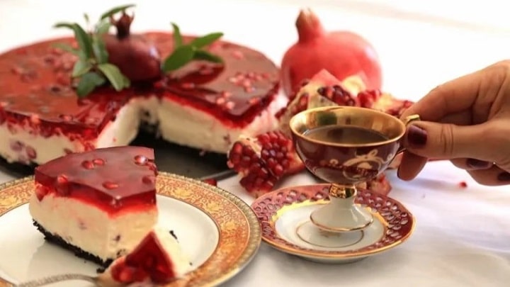 رسپی چیز کیک انار برای شب یلدا + نکات و فوت‌وفن ها