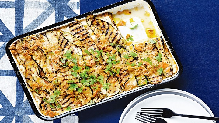رسپی گراتن کدو سبز با سس سفید