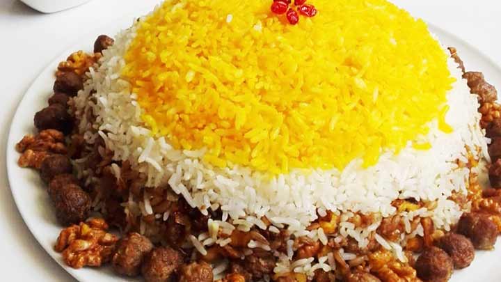 رسپی گردو پلو مرحله به مرحله؛ غذایی خوشمزه از شهرکرد