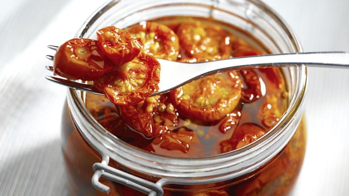 رسپی گوجه فرنگی خشک در روغن زیتون؛ چاشنی خوشمزه رسپی گوجه فرنگی خشک در روغن زیتون؛ چاشنی خوشمزه