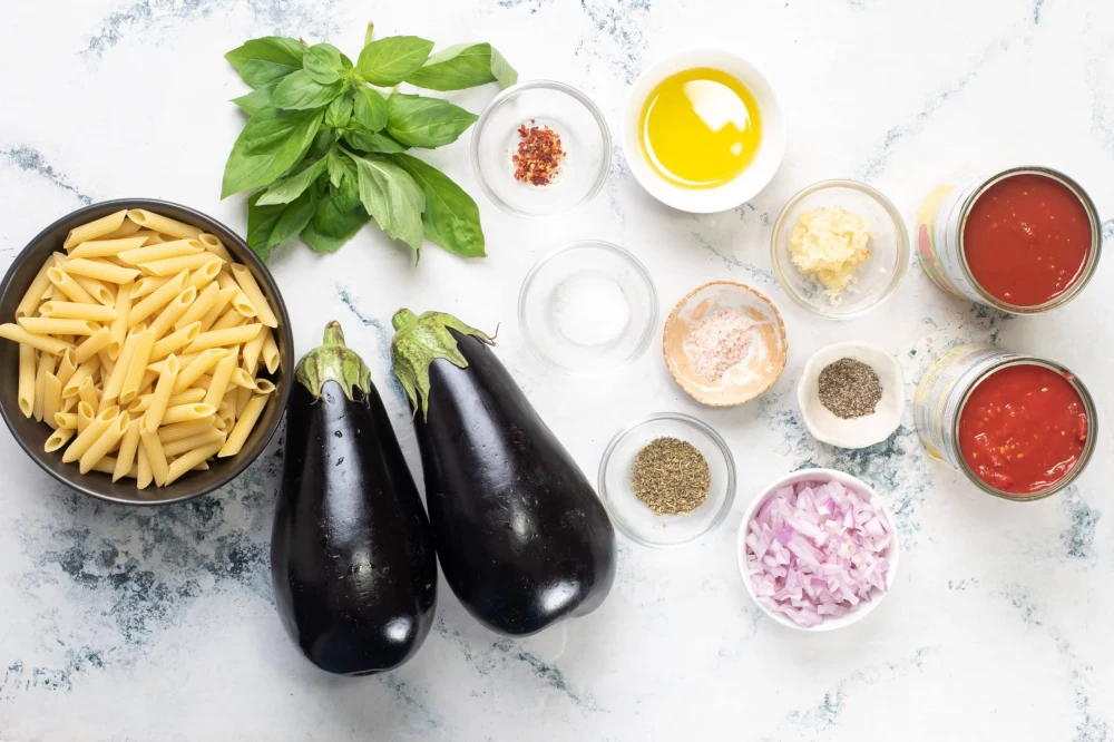 دستور تهیه پاستا بادمجان (مرحله به مرحله) دستور تهیه پاستا بادمجان (مرحله به مرحله)