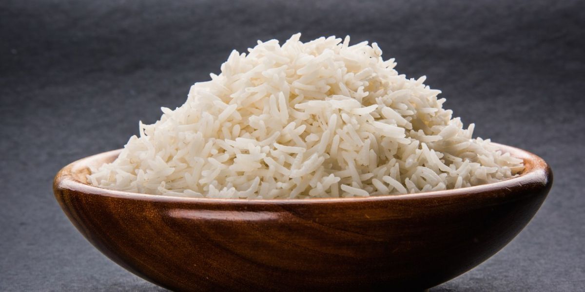 سریعترین راه برای ازبین بردن بوی سوختگی برنج (2 نکته مهم)