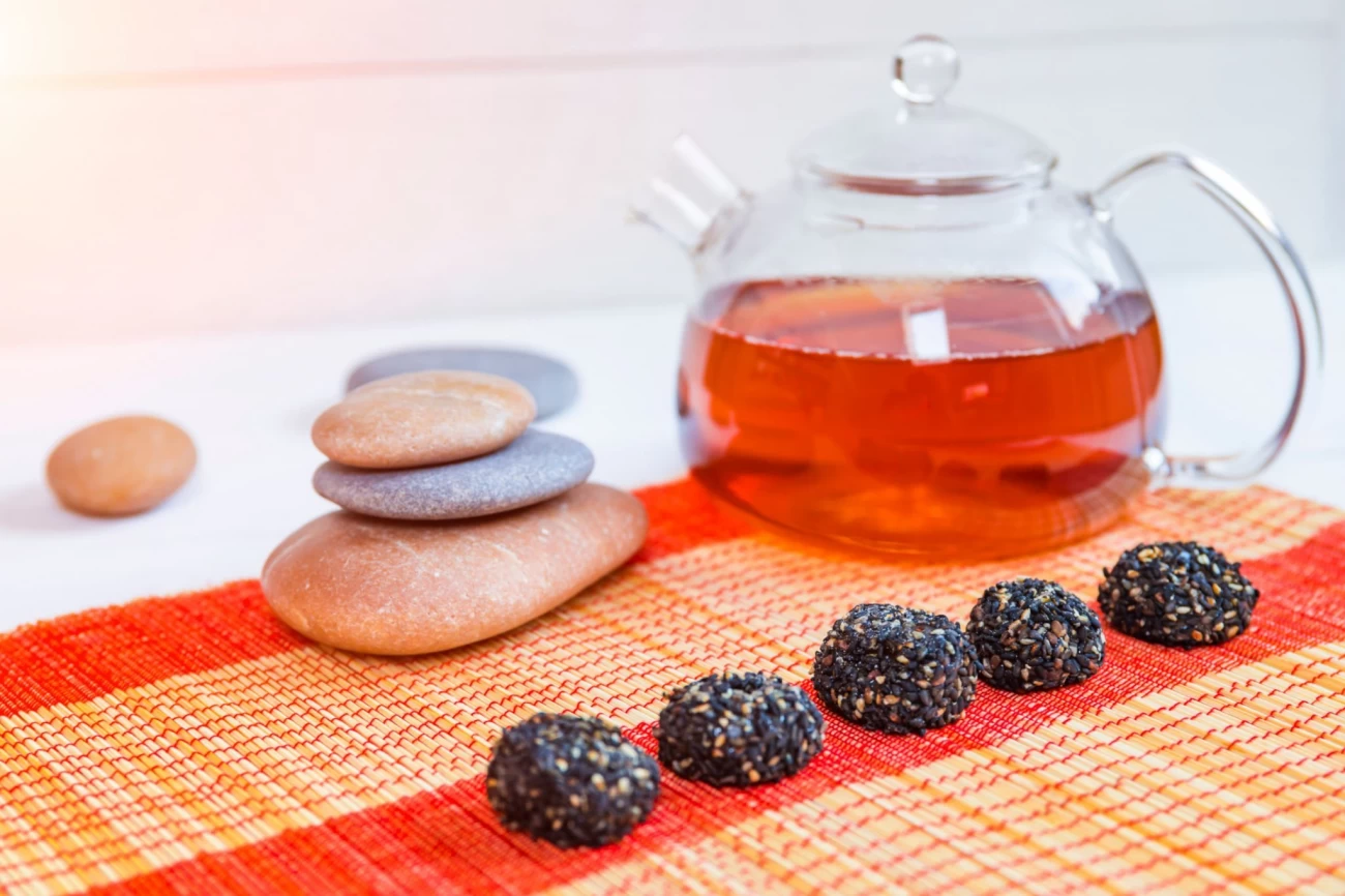 دستور تهیه 3 مدل دمنوش سیاه دانه (مرحله به مرحله) دستور تهیه 3 مدل دمنوش سیاه دانه (مرحله به مرحله)