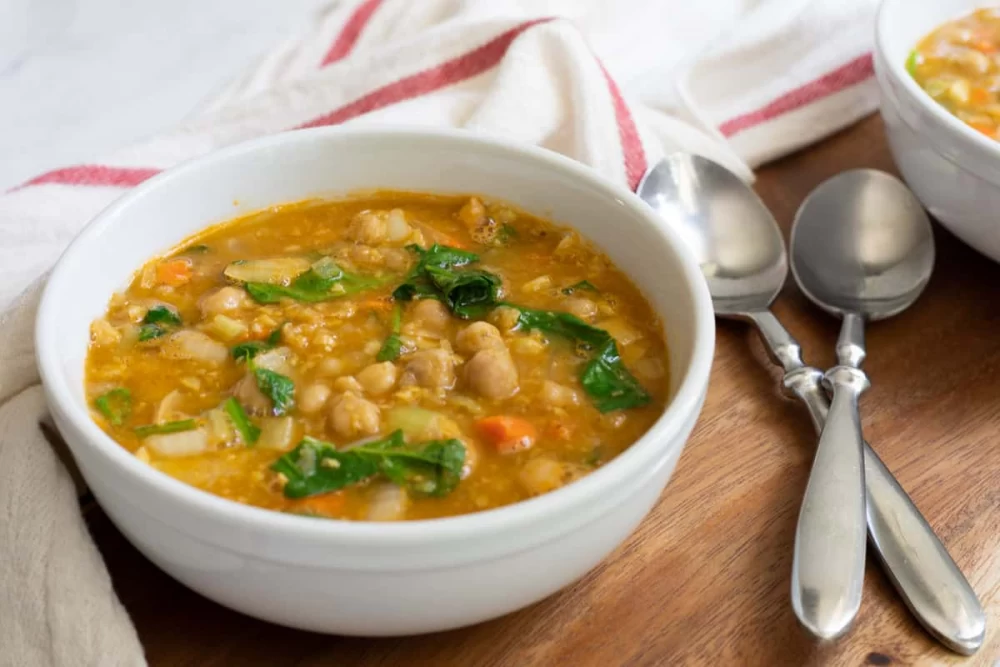 دستور تهیه آبگوشت یخنی نخود اصیل ایرانی (مرحله به مرحله) دستور تهیه آبگوشت یخنی نخود اصیل ایرانی (مرحله به مرحله)