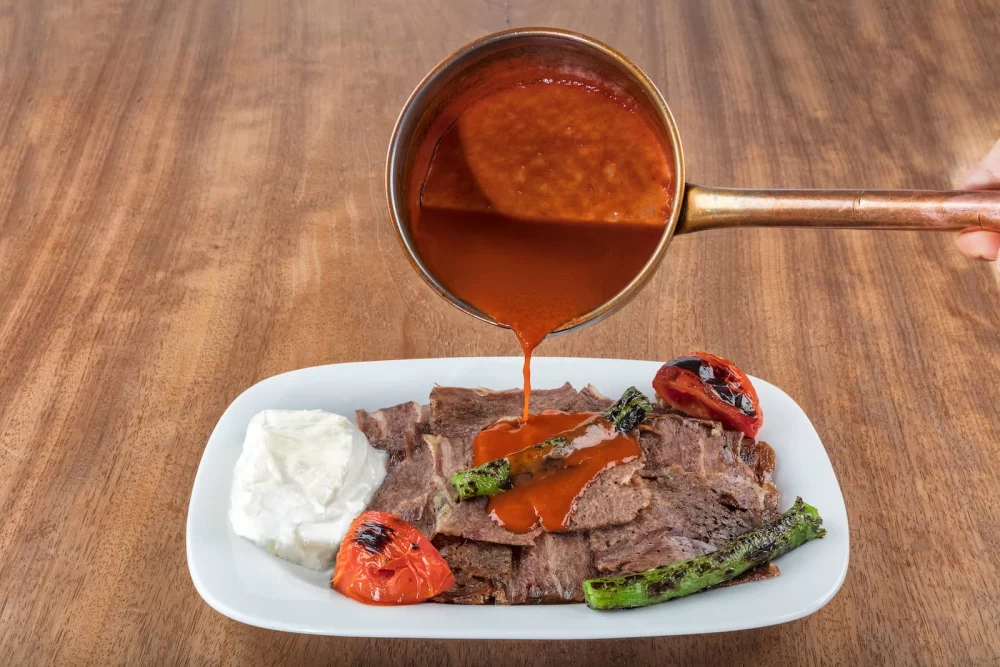 دستور تهیه اسکندر کباب به روش ترکیه ای (مرحله به مرحله)