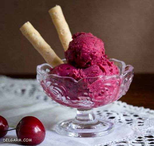 دستور تهیه بستنی گیلاس با طعم و رنگ فوق العاده (مرحله به مرحله)