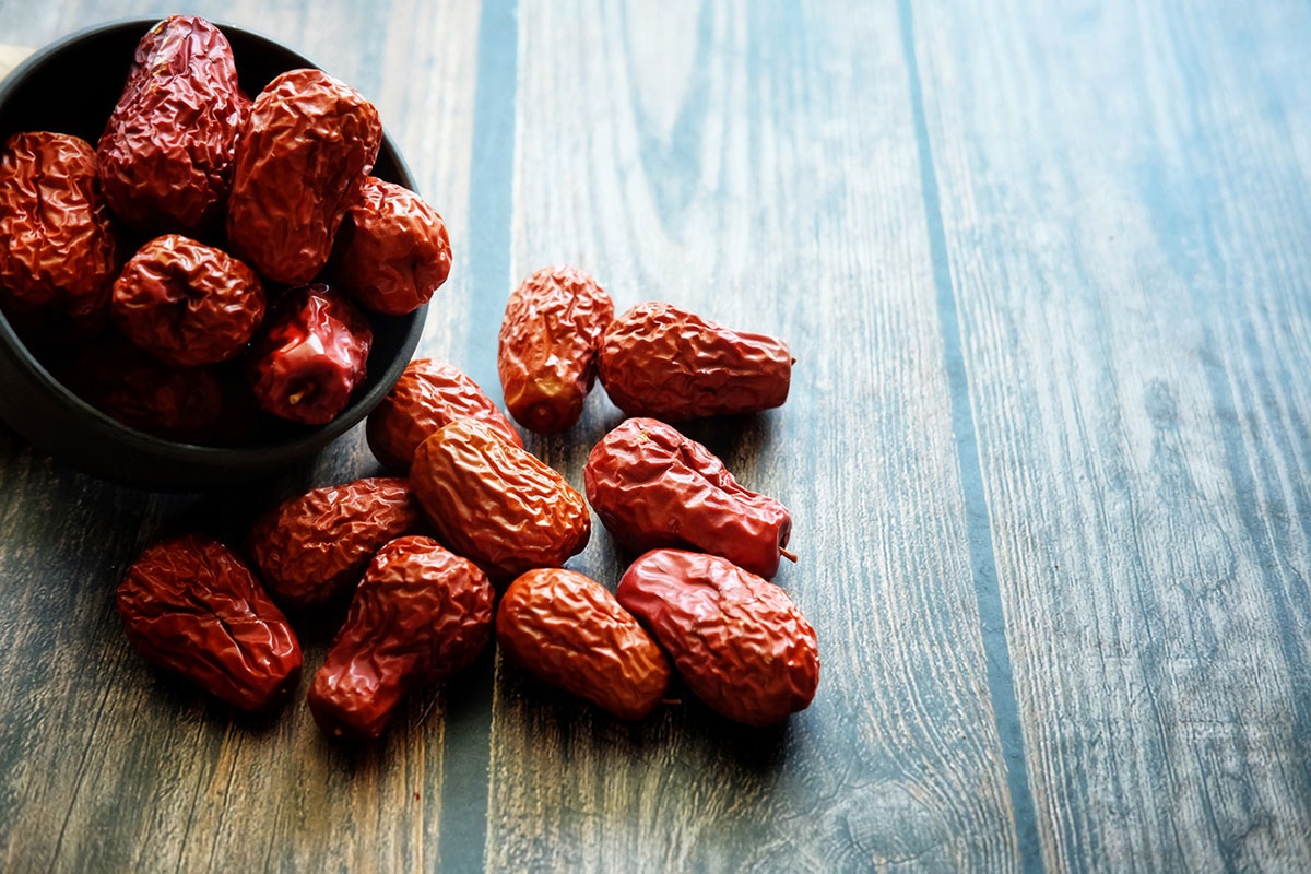 دستور تهیه ترشی عناب با طعم دلپذیر و خوشمزه (مرحله به مرحله)