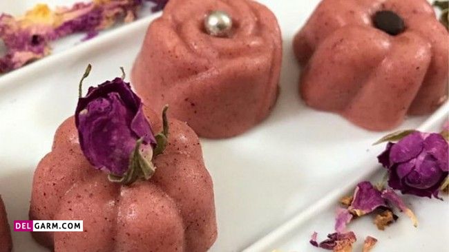 دستور تهیه حلوا گل محمدی ( گل سرخ ) با آرد سفید (مرحله به مرحله)