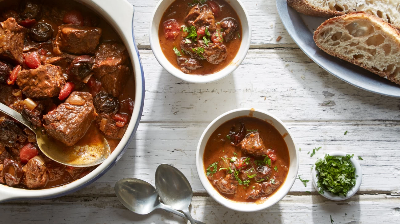دستور تهیه خورش آلو اصفهانی (مرحله به مرحله) دستور تهیه خورش آلو اصفهانی (مرحله به مرحله)